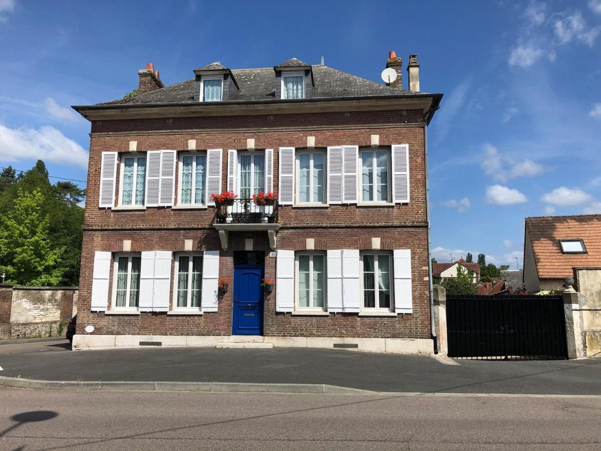 Maison Quatre Freres ルーヴィエ エクステリア 写真